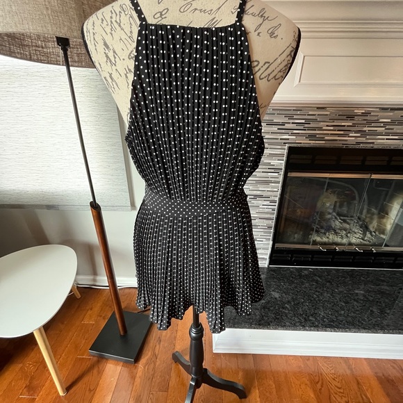 Black and white polka dot tank top - Picture 3 of 4